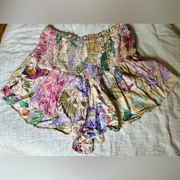 🌸 Zara Floral Smocked Pull-On Shorts | Size Medium | Boho Cottagecore - Picture 9 of 11
